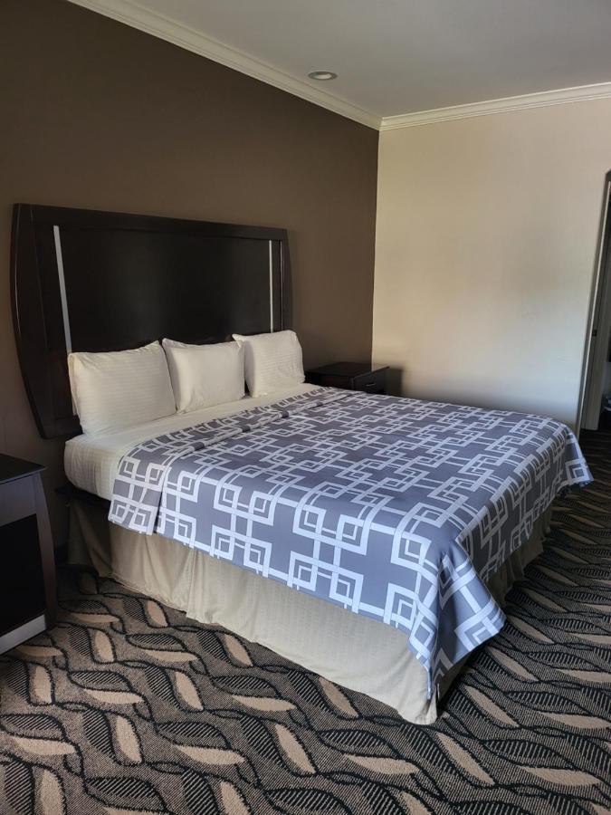 Palace Inn Sam Houston Race Park West Road المظهر الخارجي الصورة