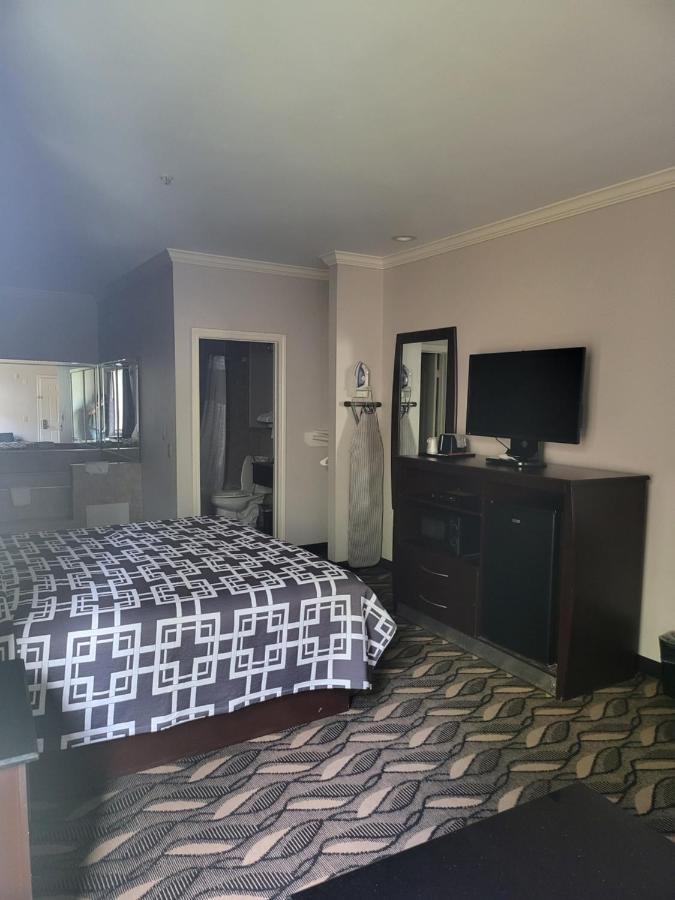 Palace Inn Sam Houston Race Park West Road المظهر الخارجي الصورة